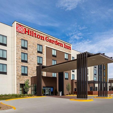 Hilton Garden Inn Hays, Ks Екстер'єр фото