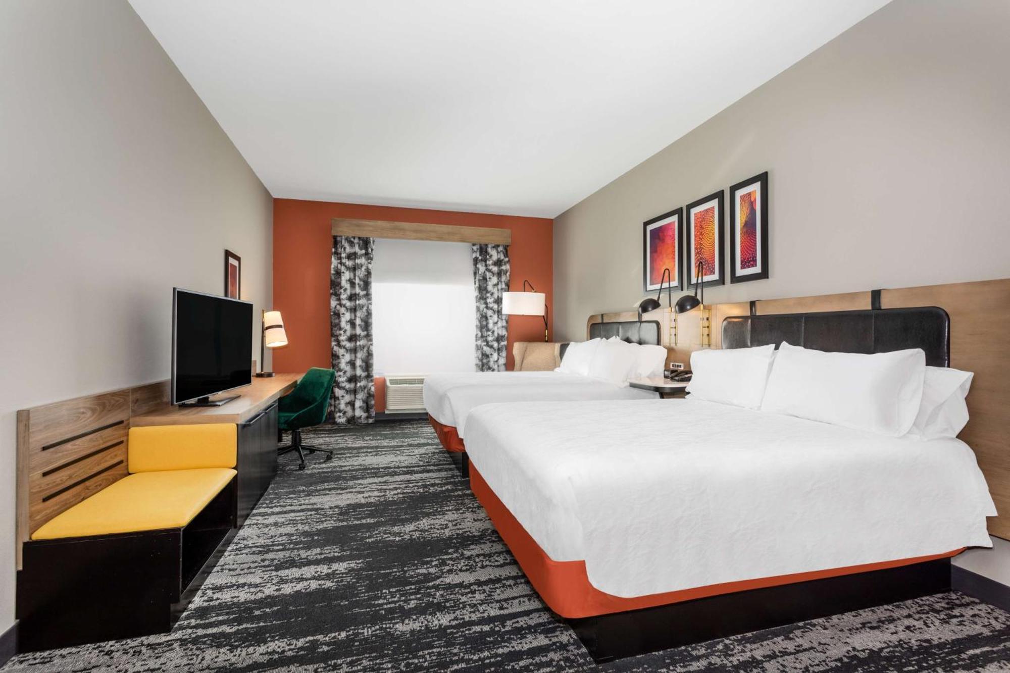 Hilton Garden Inn Hays, Ks Екстер'єр фото