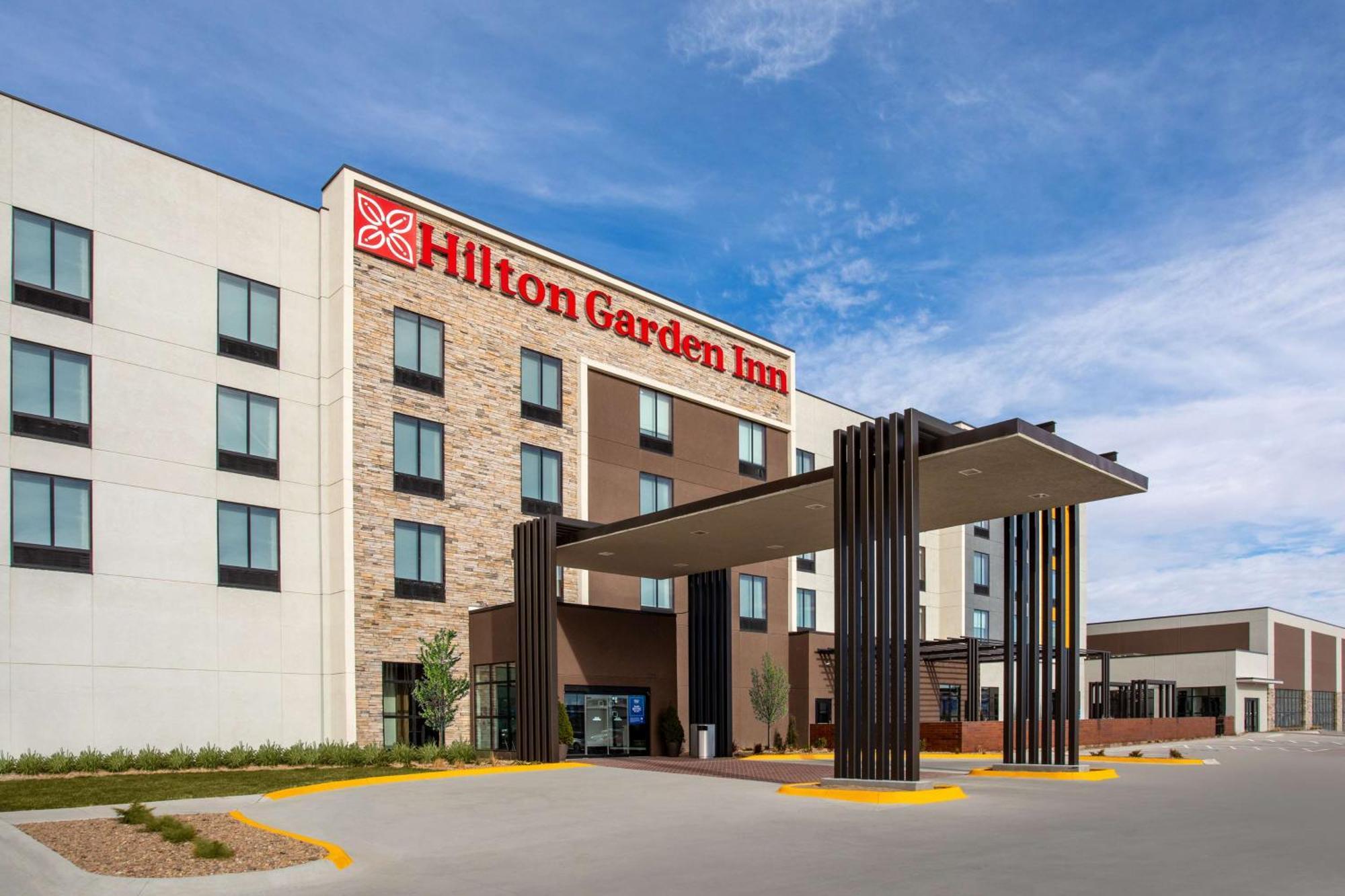 Hilton Garden Inn Hays, Ks Екстер'єр фото