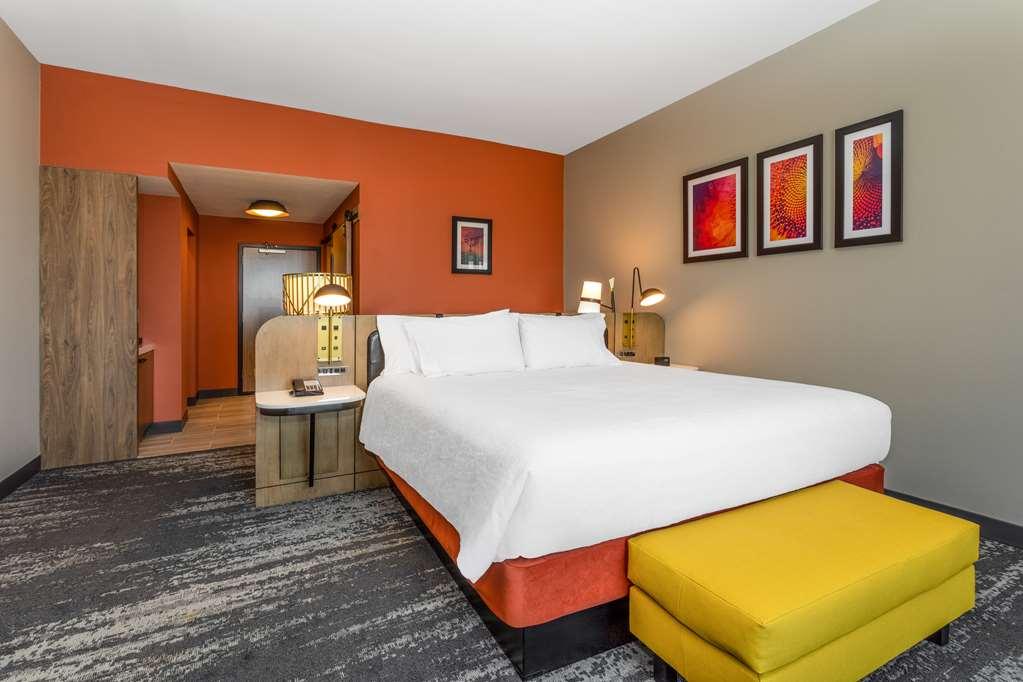 Hilton Garden Inn Hays, Ks Номер фото